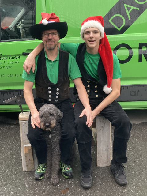 Wir wnschen eine frohe Weihnachtszeit und ein glckliches und gesundes neues Jahr!